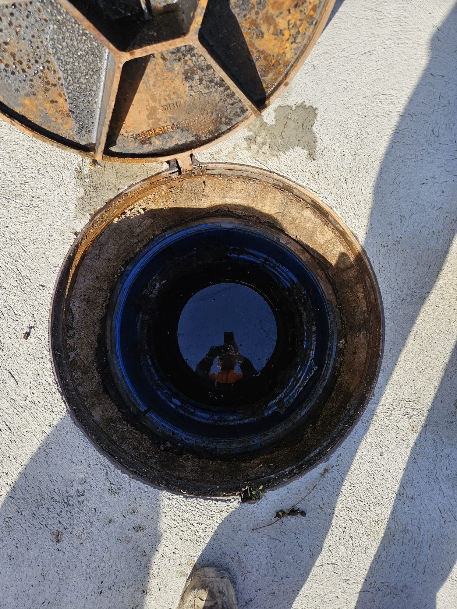 Inspección y desatasco de pozos