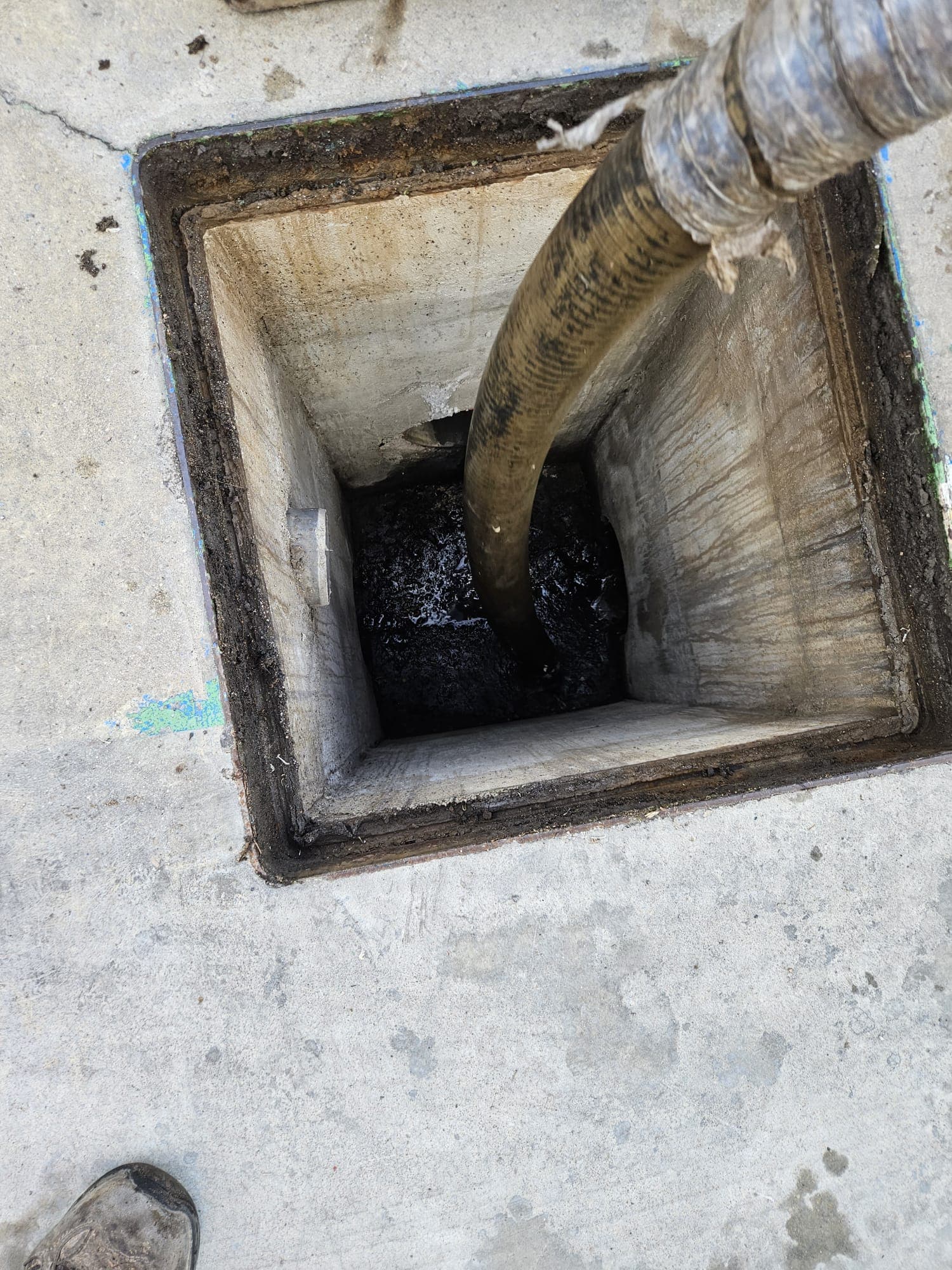 Inspección y desatasco de pozos