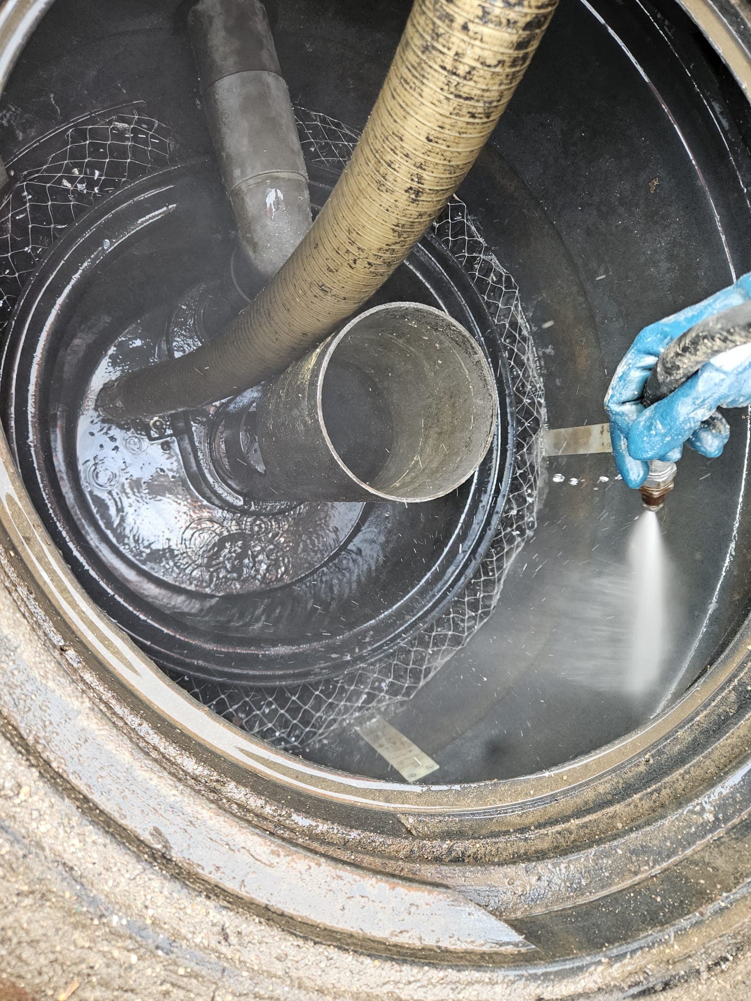 Inspección y desatasco de pozos